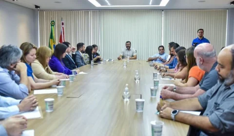 Governador anuncia acordo para normalização total dos serviços de saúde no Estado