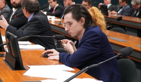 Projeto de Amom para aumentar pena para estupro em Uber e táxi vai ao Senado