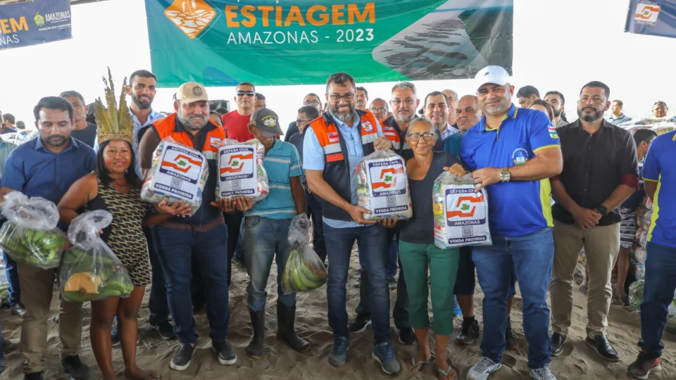 Com ações efetivas na Operação Estiagem 2023, Governo do Amazonas garante dignidade para famílias afetadas