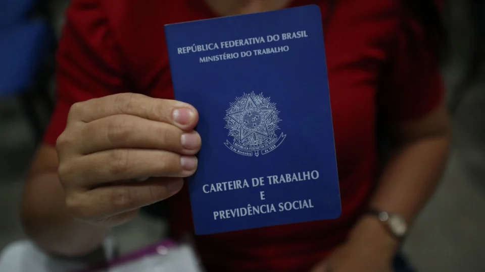 Sine Amazonas divulga 119 vagas de emprego para esta quarta-feira