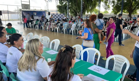 Após 42 anos de espera, moradores do bairro Pricumã e AECO recebem escritura publica de seus imóveis