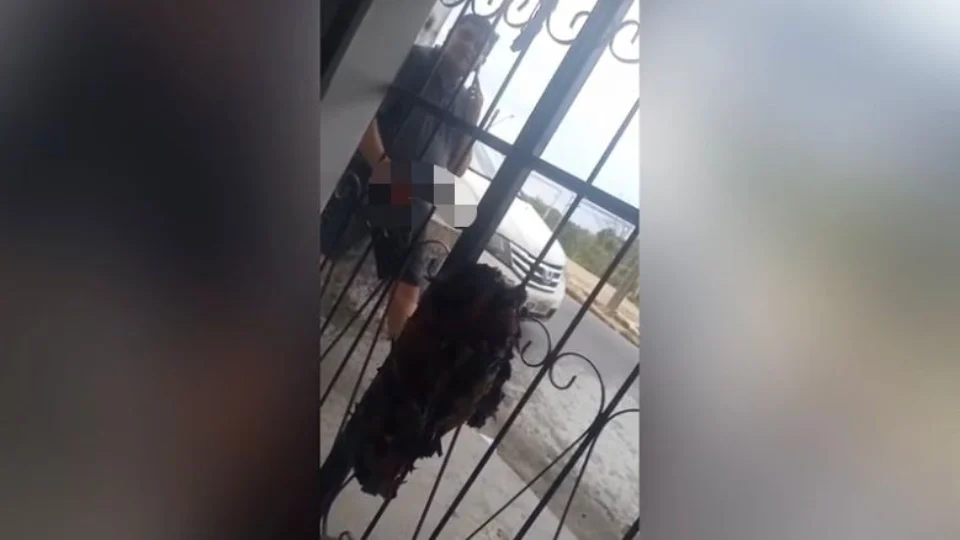 VÍDEO: Homem se masturba perto de crianças em mercadinho de Manaus