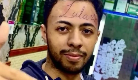 VEJA VÍDEO: homem viraliza após tatutar nome do presidente Lula na testa