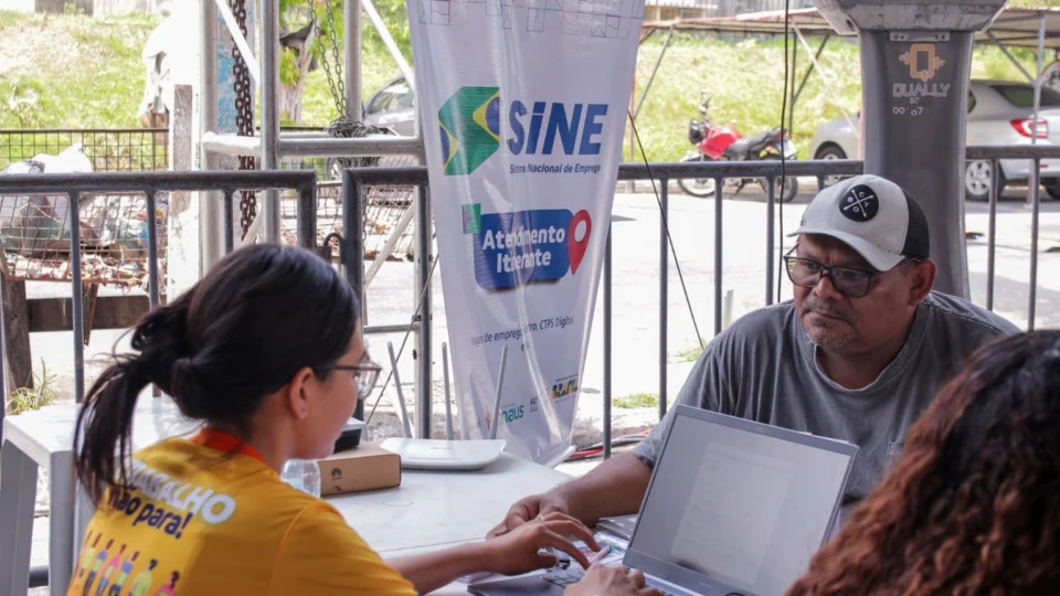Ação de trabalho e empreendedorismo atende na zona leste de Manaus