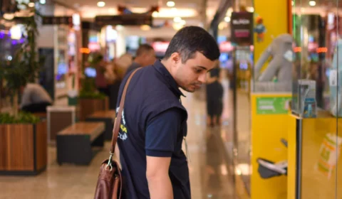 Procon-AM orienta consumidores sobre cuidados nas compras de última hora para o Natal