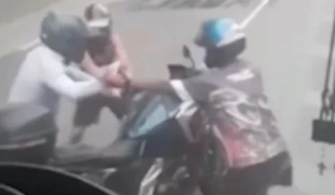 Veja Vídeo: “bandidos trapalhões” se assustam com buzinas e tapa de vítima