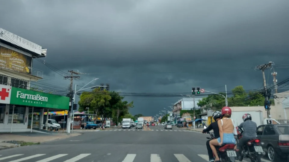 Defesa Civil informa sobre chuva intensa ainda neste sábado em Manaus