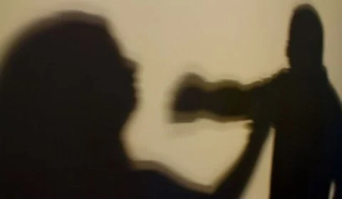 Mulher é morta a facadas pelo marido por suposta traição