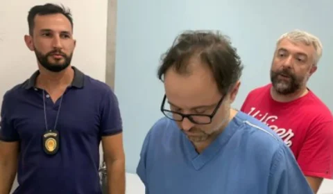Médico suspeito de causar a morte de 42 pacientes é solto