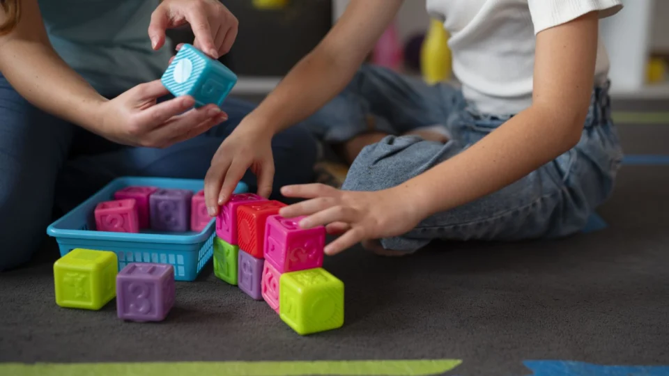 Dona e professora de creche são condenadas por torturar ao menos 19 crianças