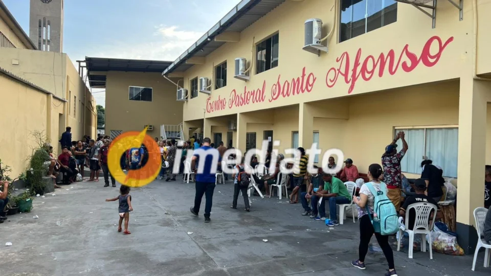 TRAGÉDIA: Famílias buscam abrigo após incêndio no bairro Aparecida