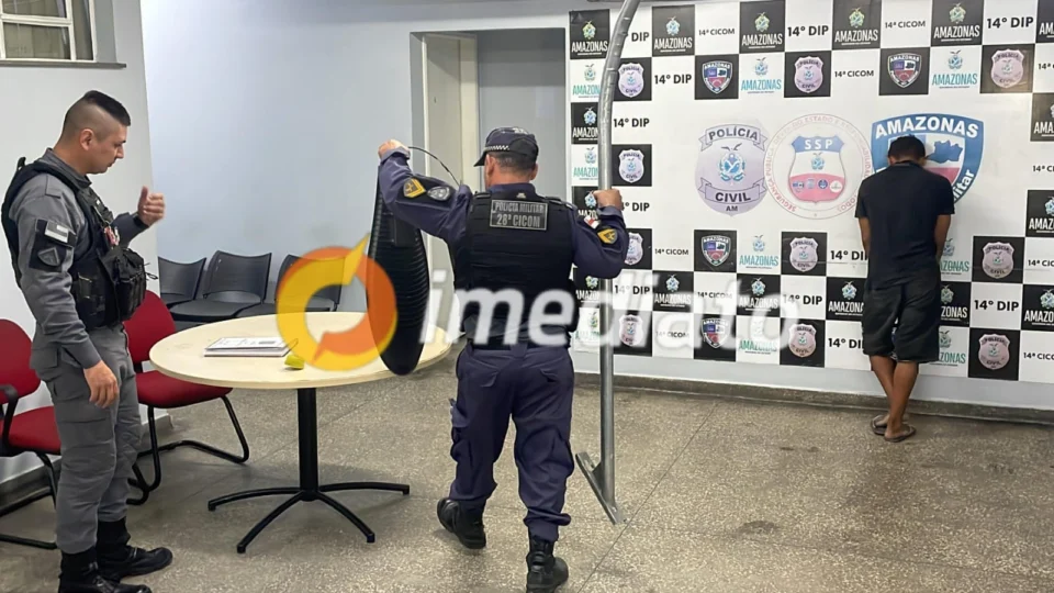 Ladrão é flagrado furtando luminária de poste no Distrito Industrial 2