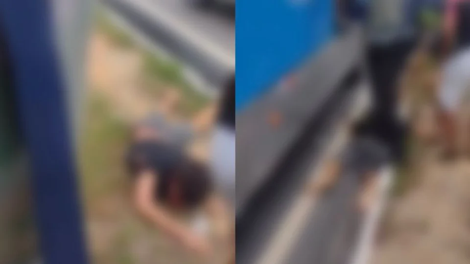 VÍDEO: Bandidos são espancados durante tentativa de assalto a ônibus na zona norte de Manaus
