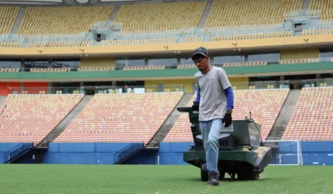 Arena da Amazônia recebe serviços de revitalização para temporada de futebol 2024