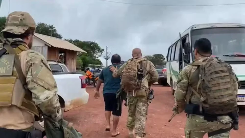 Líder indígena é preso por estuprar mulheres e criança em Autazes