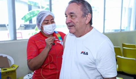 Doses da Coronavac estará disponível para vacinação contra a Covid-19 a partir desta segunda