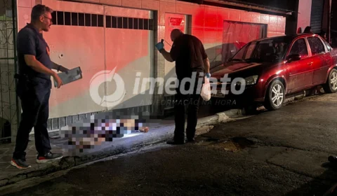 Homem tem cabeça estourada durante homicídio no bairro Compensa em Manaus