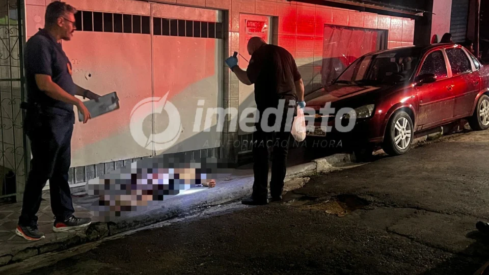 Homem tem cabeça estourada durante homicídio no bairro Compensa em Manaus