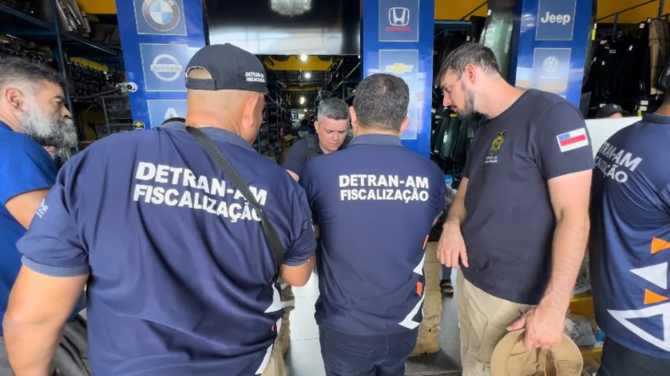 Fiscalização do Detran-AM atua na regularização de empresas de desmonte de veículos