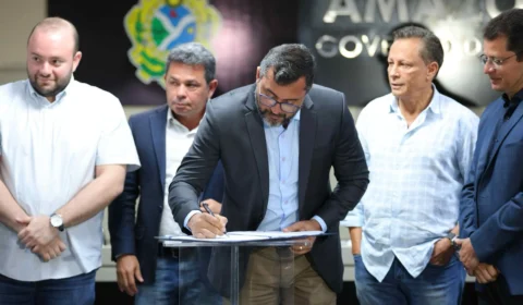 Wilson Lima credencia construtoras para oferta de 1,1 mil apartamentos que terão entrada subsidiada pelo Estado