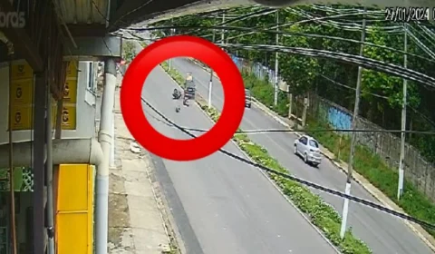 VÍDEO: Grave acidente deixa motorista ferido na avenida Nathan Xavier em Manaus