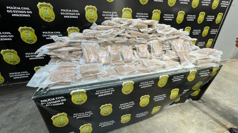Polícia Civil do Amazonas desarticula laboratório de drogas e apreende cerca de 130 quilos de skunk avaliados em R$ 1 milhão
