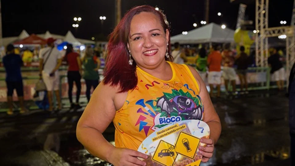 Detran-AM promove ações de conscientização durante eventos carnavalescos