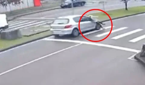 VEJA VÍDEO: idosa é atropelada por carro na faixa de pedestre e motorista foge