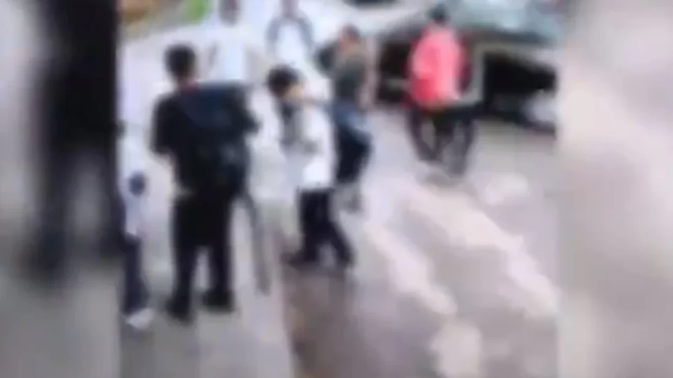 Estudante é morto a facadas durante briga em escola