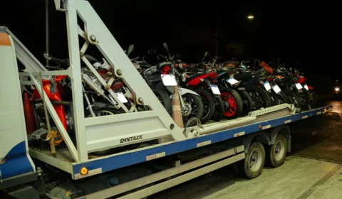 Fiscalização remove motocicletas de ‘rolezinhos’ durante Carnaval em Manaus