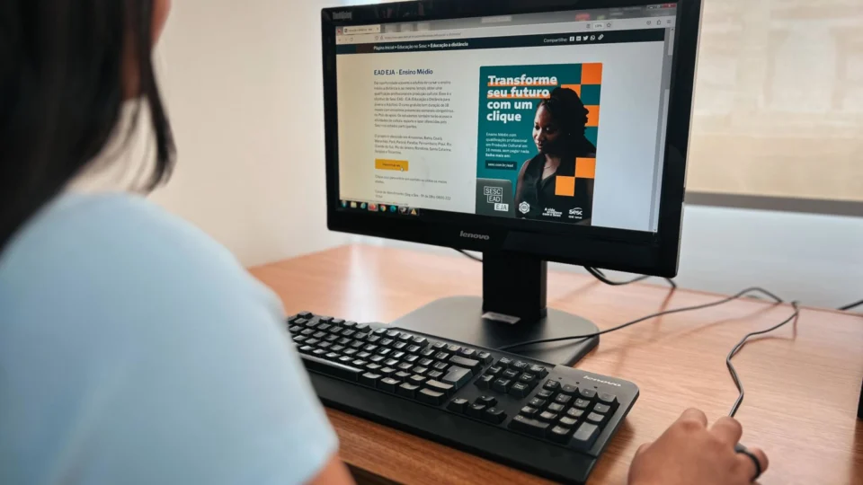 Sesc Amazonas abre vagas gratuitas para ensino médio na EJA EAD