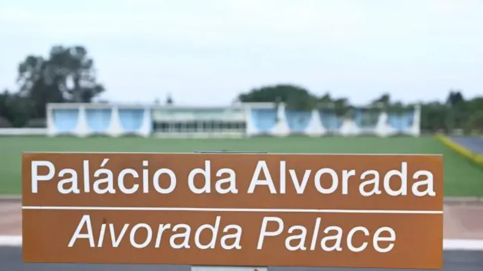 Suposta tentativa de invasão do Palácio do Alvorada é frustrada por seguranças