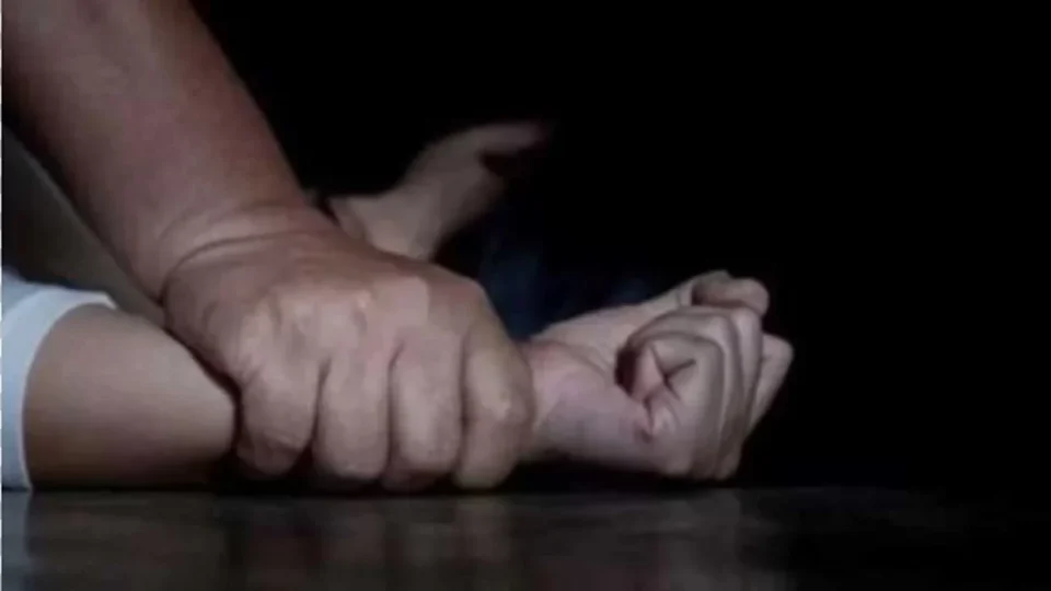 Padrasto é preso suspeito de estuprar e matar enteada de 4 anos
