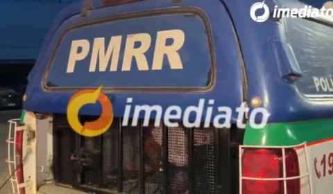 Mulher embriagada se altera em blitz do Detran e é contida pela polícia em Roraima