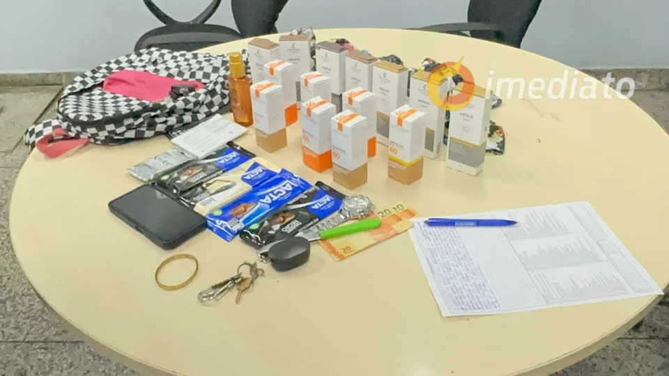 Motorista de app é detido com produtos furtados de farmácia em Manaus