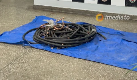 Trio é preso após furtar R$ 3 mil de fio de cobre no bairro Armando Mendes