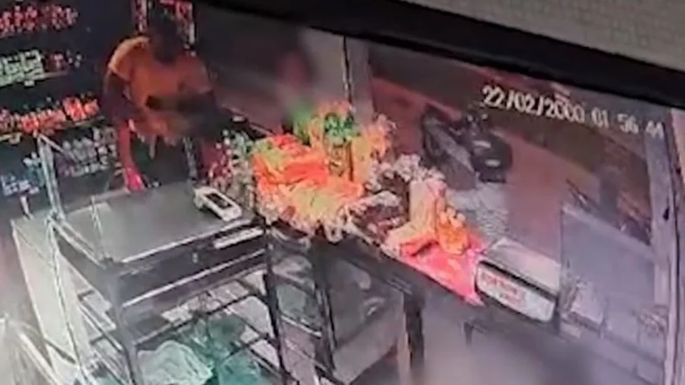 VEJA VÍDEO: Câmera registra tiroteio em padaria que deixou dois mortos