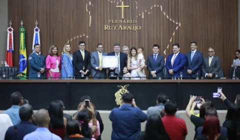 Presidente da AAMP é homenageado por atuação no Ministério Público e recebe Título de Cidadão Amazonense