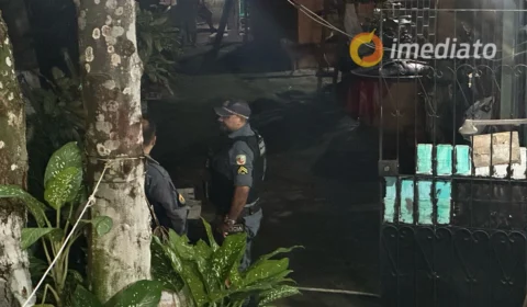 Criminosos invadem casa e matam homem a tiros no bairro Gilberto Mestrinho