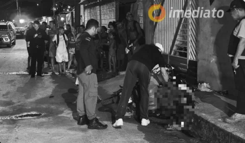 Motociclista morre após colidir em muro de residência no bairro Jorge Teixeira