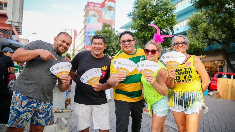 Carnaval na Floresta 2024: Detran-AM conscientiza foliões nas bandas da Bica e da Difusora