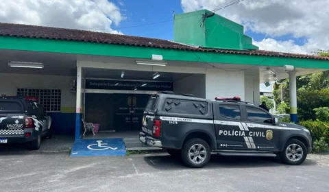 Mulher é agredida brutalmente a golpes de machado pelo marido no Cidade Nova 2