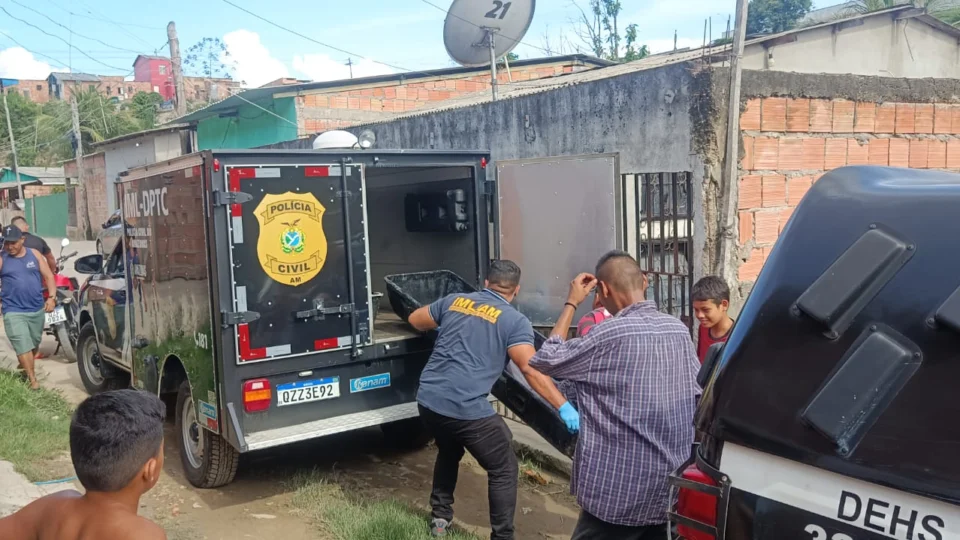 Mulher é encontrada morta no Nova Vitória e polícia não descarta hipótese de assassinato