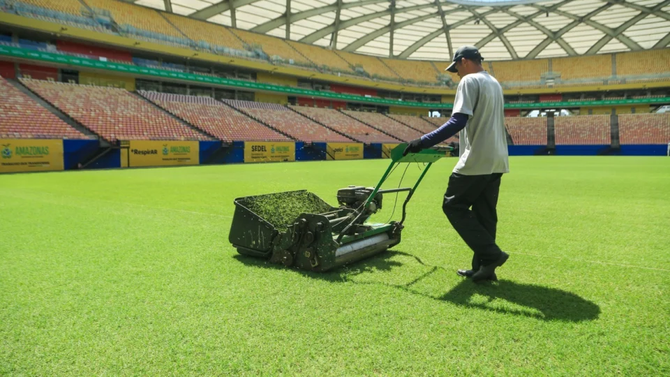Reparos e manutenções preparam a Arena da Amazônia para jogo entre Vasco e Audax