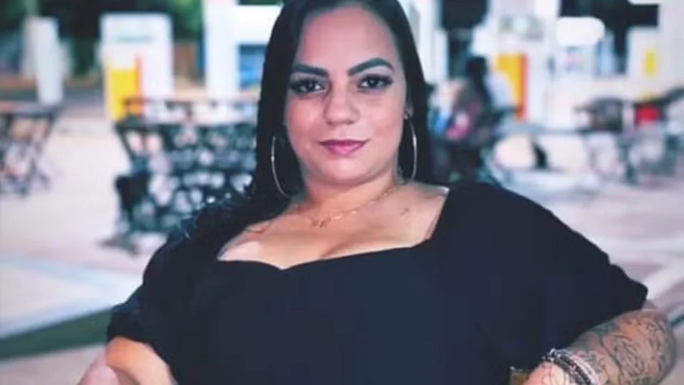 Funcionária é morta a tiros após dupla invadir oficina mecânica