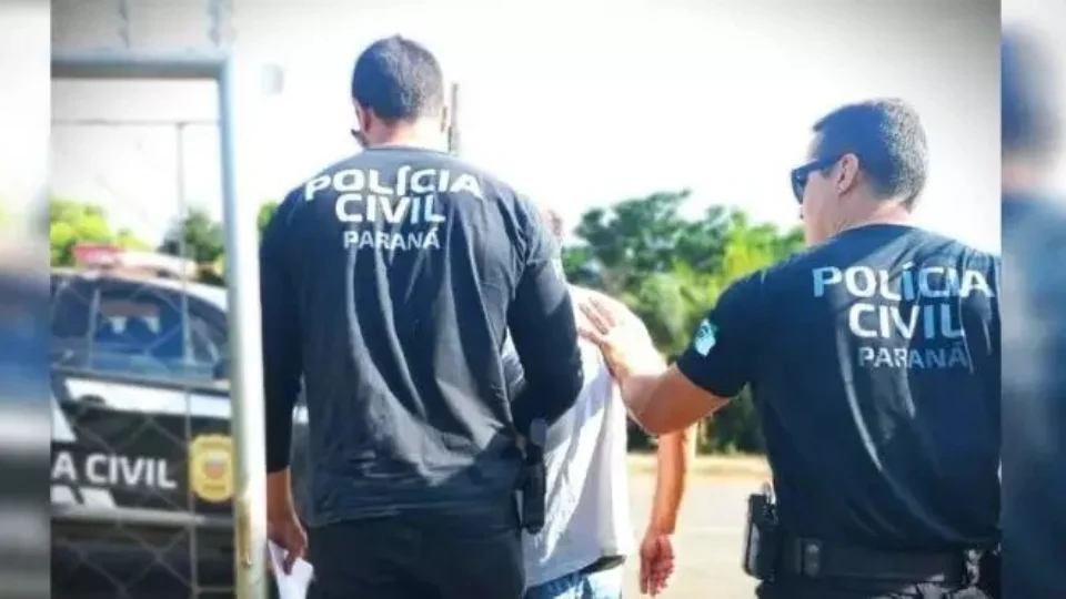 Idoso é preso por estuprar netas de 5 e 7 anos