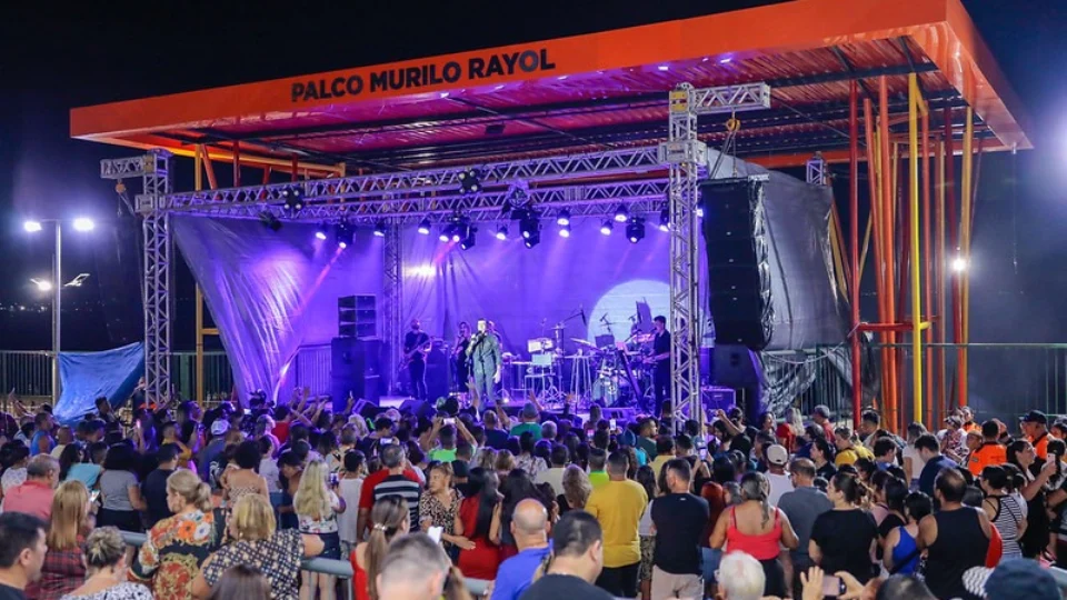 Ponta Negra recebe shows gratuitos de diversos gêneros musicais em Manaus