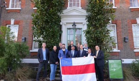 Em Londres, Wilson Lima busca parceria com iniciativa criada por Rei Charles 3º para investir em projetos sustentáveis no Amazonas