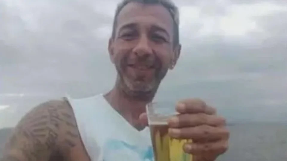 Professor é encontrado morto na cisterna de casa