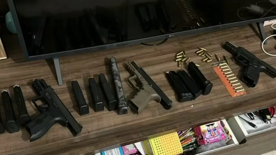 Suspeitos que anunciavam delivery de drogas são alvos de operação